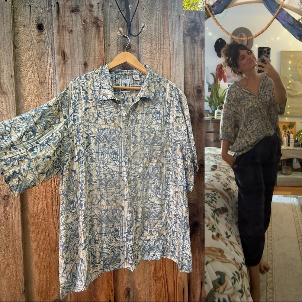 Vintage 90s Blue and Tan Tropical Patterned Button-Up Shirt 🌿